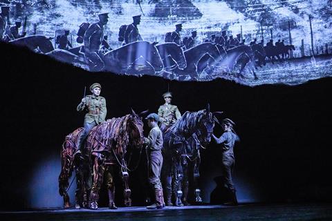 Haydn Burke (Billy Narracott), Tea Poldervaart, Robin Hayward, Gun Suen (Joey), Daniel Rock as Captain Stewart, Alexandra Donnachie, Lewis McBean, Michael Larcombe (Topthorn) in War Horse.